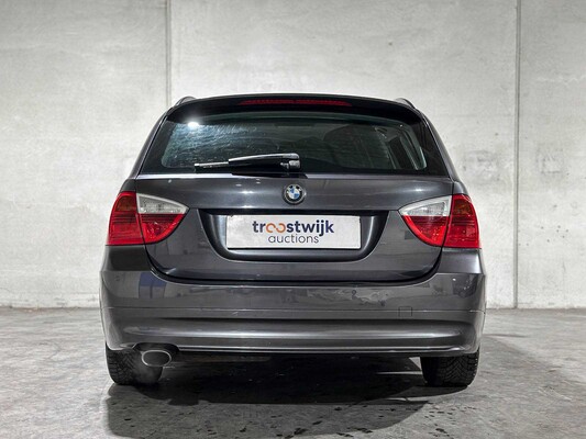 BMW 318i Touring High Executive 3-serie 141pk 2008, 22-HNJ-3 youngtimer