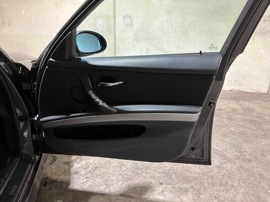 BMW 318i Touring High Executive 3er 141 PS 2008, 22-HNJ-3 Youngtimer