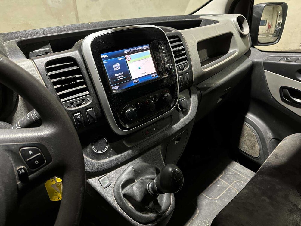 Renault Trafic 1,6 dCi T29 L2H1 Luxury 120 PS 2017 (Original-NL), V-989-DS Nutzfahrzeug