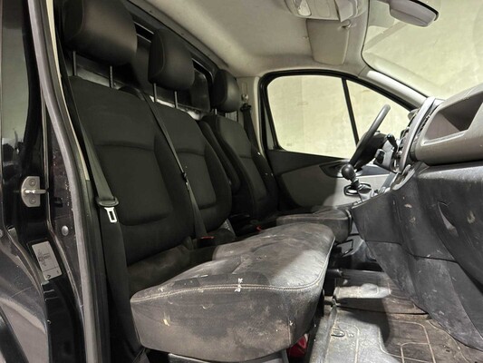 Renault Trafic 1.6 dCi T29 L2H1 Luxe 120pk 2017 (Origineel-NL), V-989-DS Bedrijfswagen