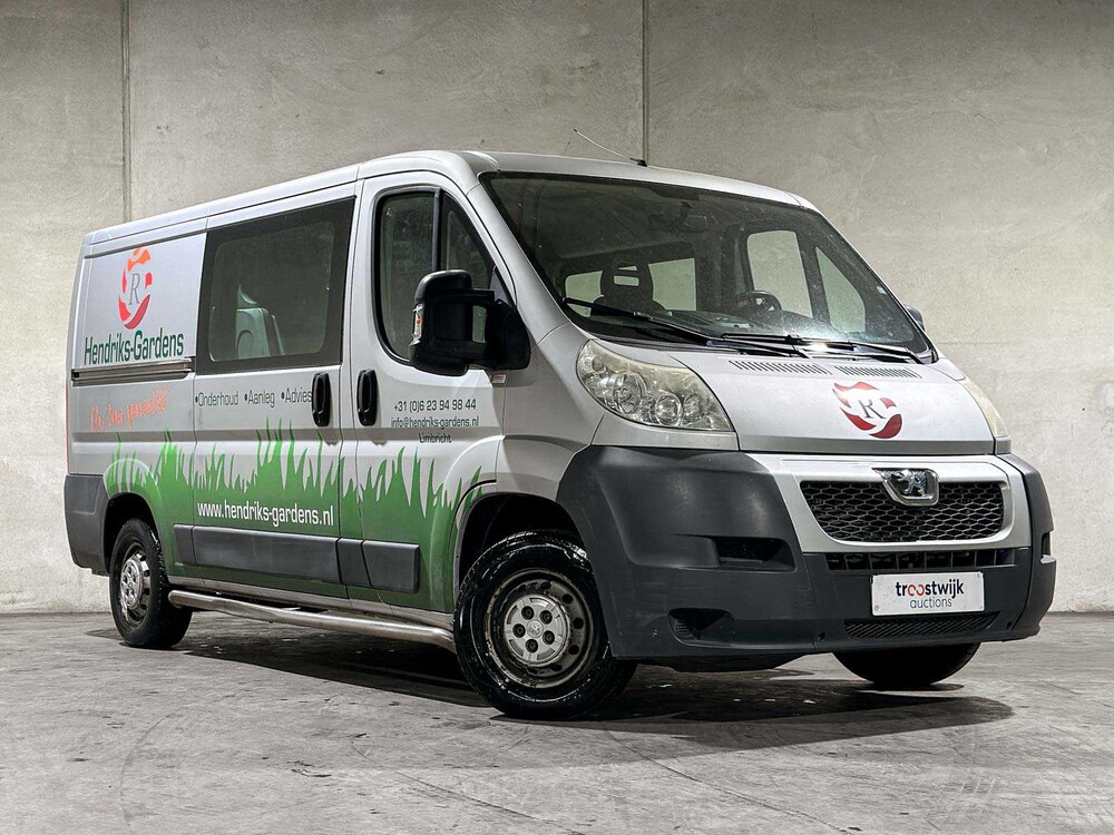 Peugeot Boxer 330 2,2 HDI 6-Sitzer-Doppelkabine 110 PS 2013 (Original-NL), VD-010-R