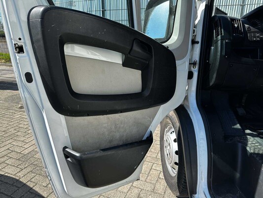 Peugeot Boxer 435 3.0 HDI L3 XR 177pk 2015 (Origineel-NL + 1e Eigenaar), VP-041-X Bedrijfswagen + Aanhanger