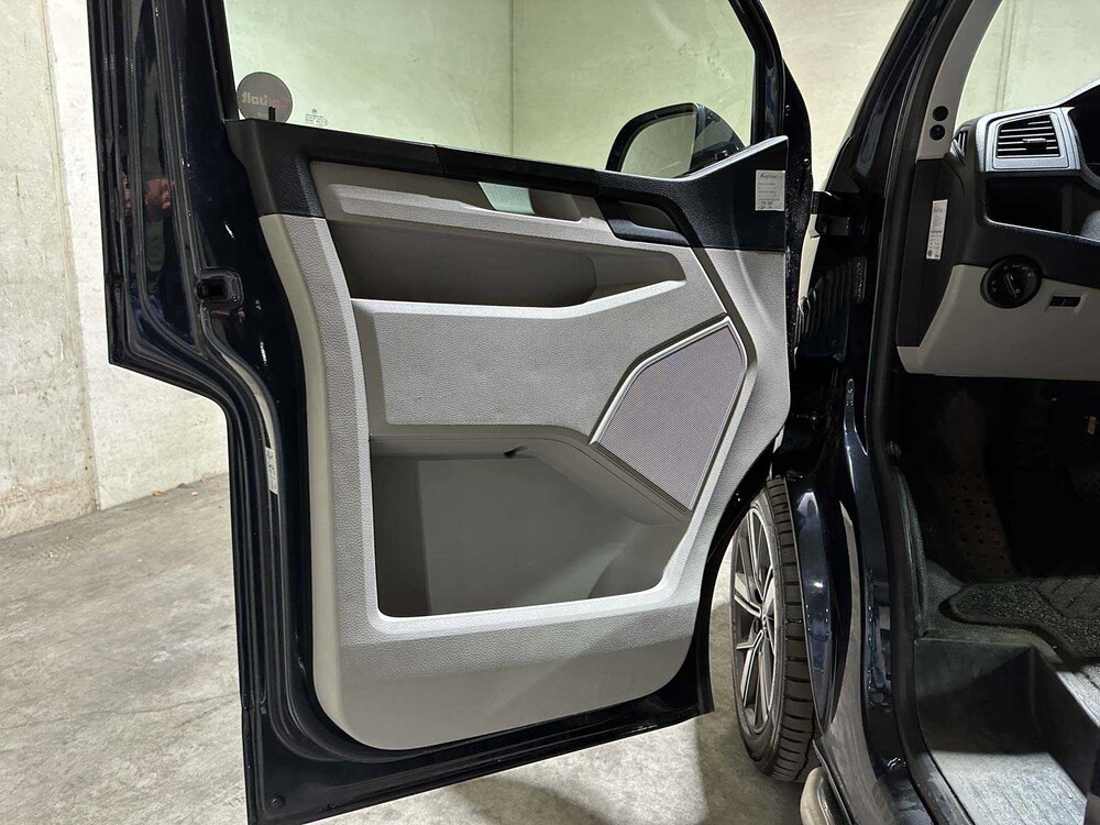 Volkswagen Transporter 2.0 TDI L2H1 