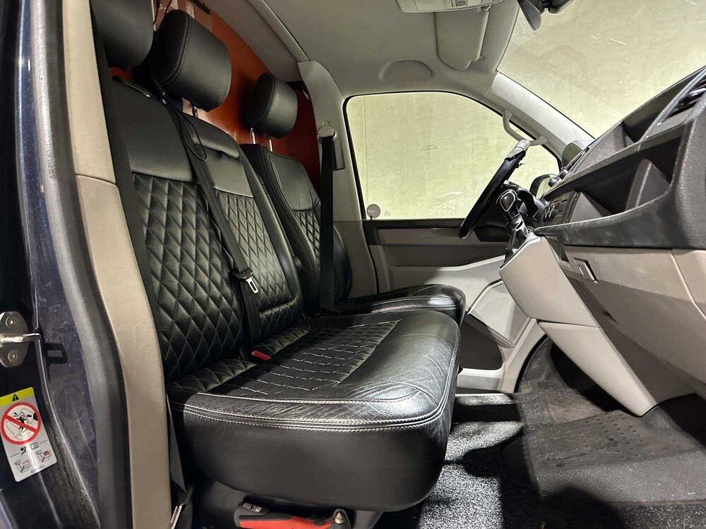 Volkswagen Transporter 2.0 TDI L2H1 