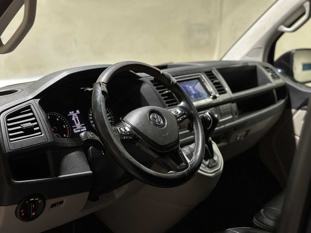 Volkswagen Transporter 2.0 TDI L2H1 