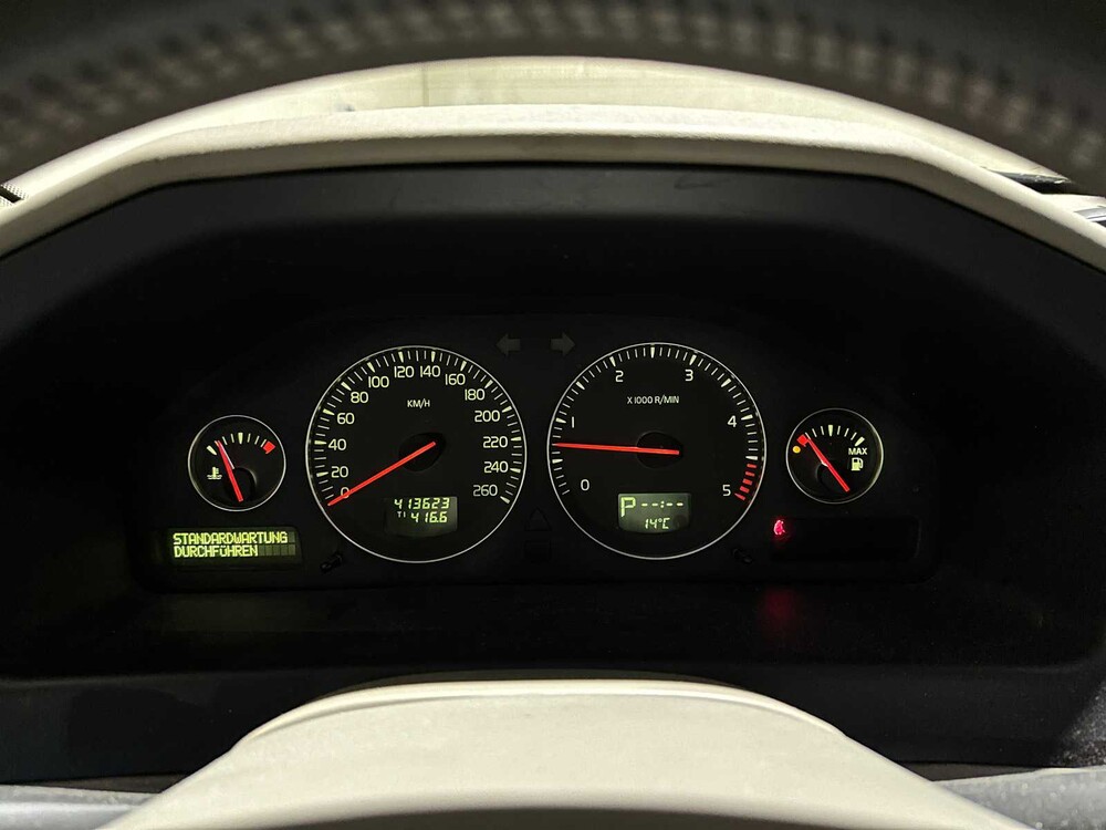 Volvo V70 2.4 D5 Geartronic Edition II 163pk 2003, 82-KSR-8 Youngtimer
