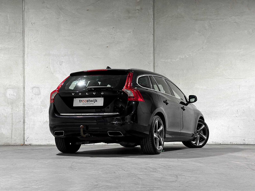 Volvo V60 2,4 D6 AWD Plug-In Hybrid Summum 215 PS 2013 (Original-NL), 6-SVN-43