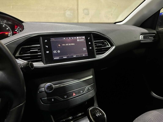 Peugeot 308 SW 1.2 PureTech Blue Lease Premium 5D 131 PS 2020 (Original-NL), H-199-PD