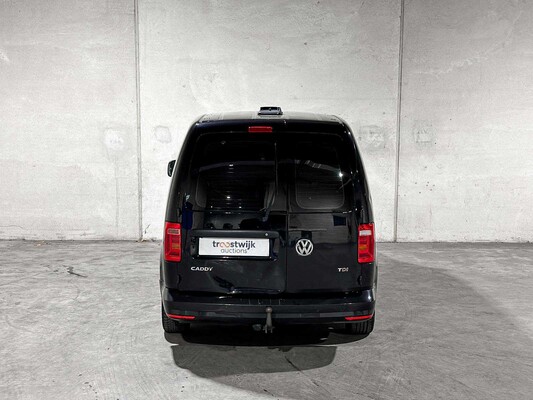 Volkswagen Caddy 2.0 TDI L2H1 BMT Maxi Highline 150pk 2017 (Origineel-NL), V-053-HV