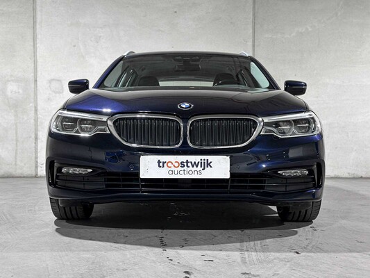 BMW 520i Touring High Executive Sport-Line 5-serie 184pk 2019 (Origineel-NL), XG-208-V