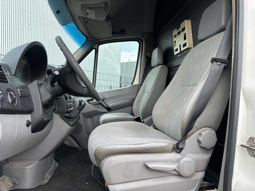Volkswagen Crafter 35 2.5 TDI L2H1 DC 109pk 2008 (Origineel-NL), 62-VPJ-5