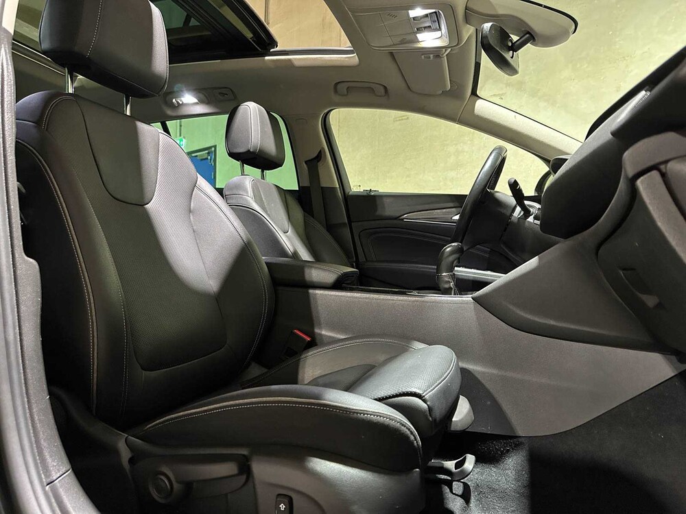 Opel Insignia Sports Tourer 1.6 CDTI EcoTec Innovation 136 PS 2018, RR-215-N