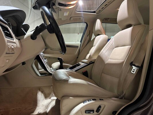 Volvo V70 2.0 D4 Summum 181pk 2015 (Origineel-NL), GB-859-B