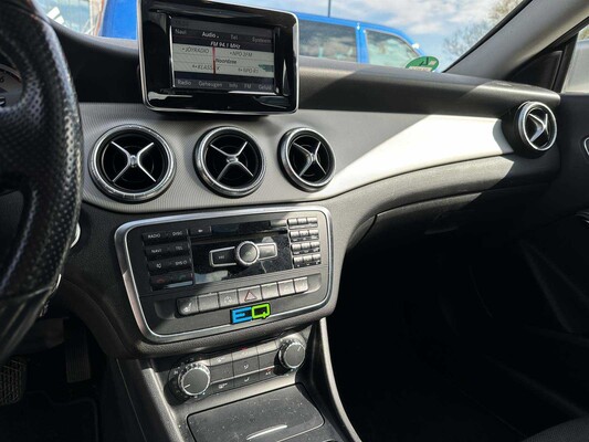 Mercedes-Benz CLA250 Prestige CLA-klasse 208pk 2014, GZ-257-J