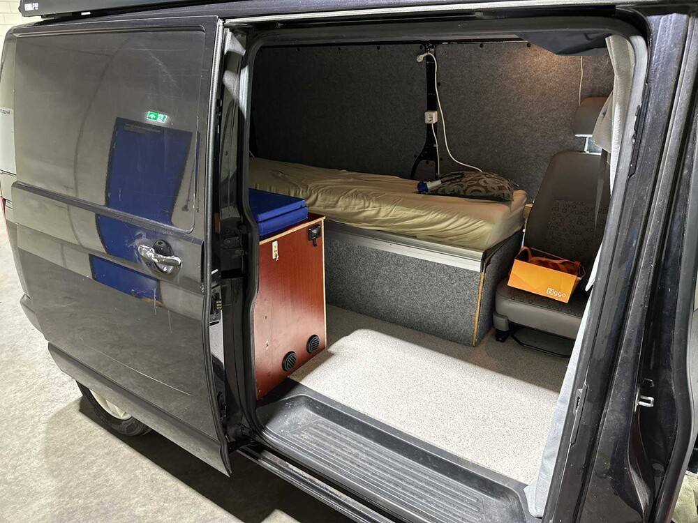 Volkswagen Transporter CAMPER Kombi 2.5 TDI 340 Trendline 131pk 2005, JZJ-68-S Youngtimer