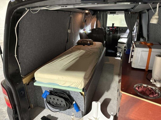 Volkswagen Transporter CAMPER Kombi 2.5 TDI 340 Trendline 131pk 2005, JZJ-68-S Youngtimer