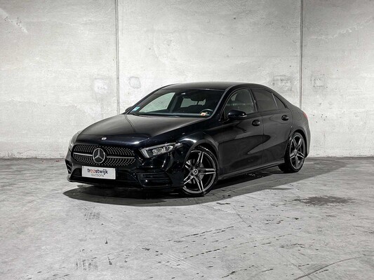Mercedes-Benz A200 Business Solution AMG A-class 161hp 2020, J-049-DZ