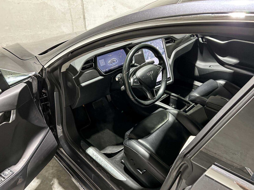 Tesla Model S 75D Basis 333 PS 2018 (Original-NL), RZ-492-N