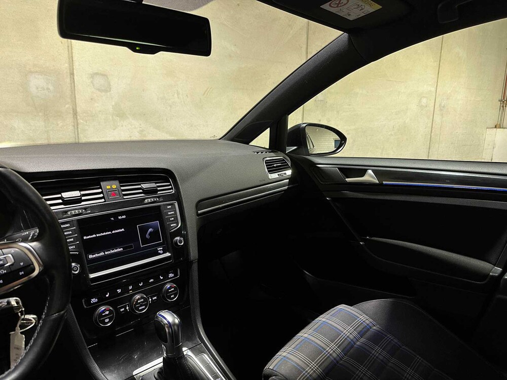 Volkswagen Golf GTE 1.4 TSI 204pk 2015 (Origineel-NL), 1-ZNB-51