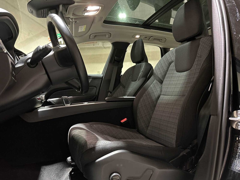 Volvo XC60 2.0 T6 Plug-in hybrid AWD Core Bright 253pk 2023 (Origineel-NL+1e eigenaar), S-190-RP