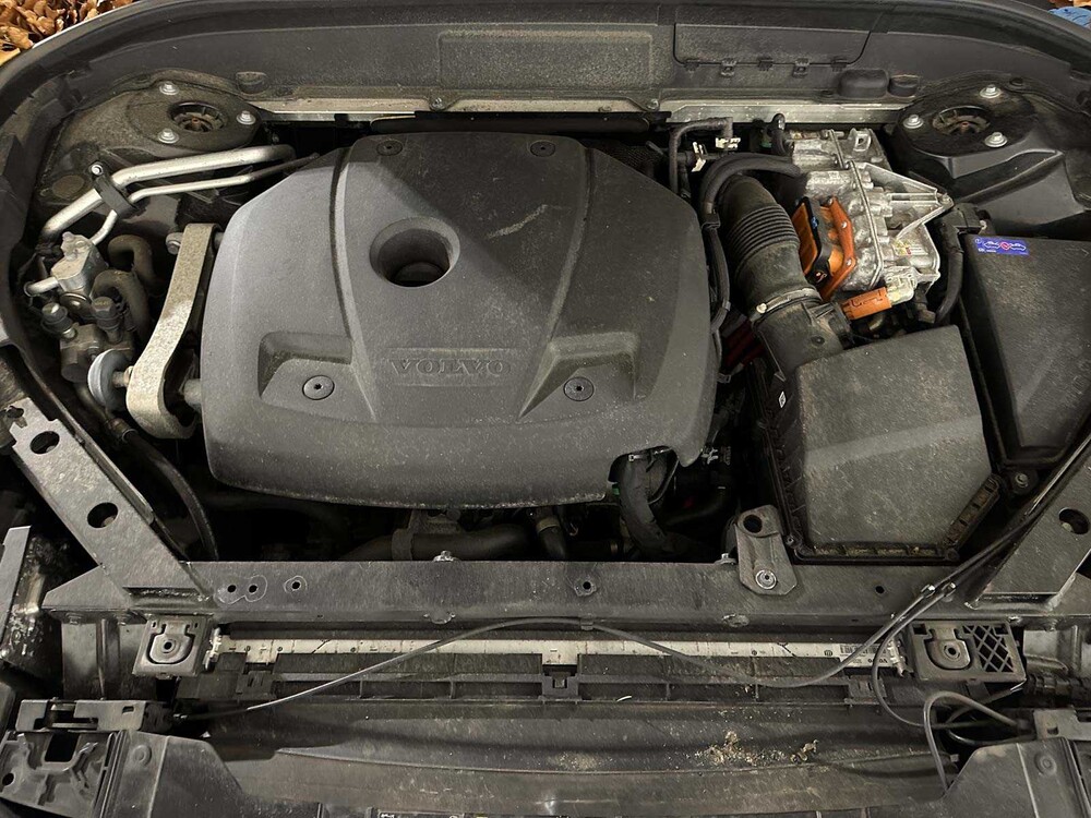 Volvo XC60 2.0 T6 Plug-in hybrid AWD Core Bright 253pk 2023 (Origineel-NL+1e eigenaar), S-190-RP
