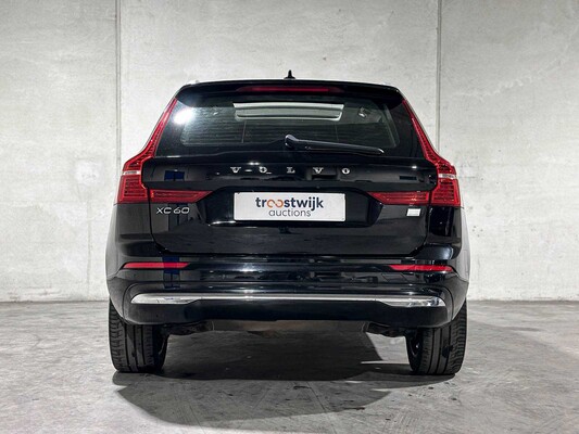 Volvo XC60 2.0 T6 Plug-in hybrid AWD Core Bright 253pk 2023 (Origineel-NL+1e eigenaar), S-190-RP