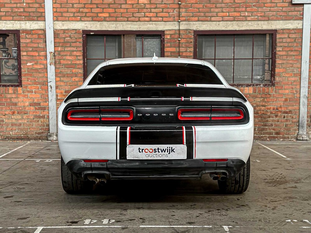 Dodge Challenger SXT 3.6 V6 305 PS 2016