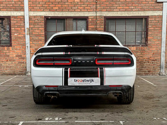 Dodge Challenger SXT 3.6 V6 305 PS 2016