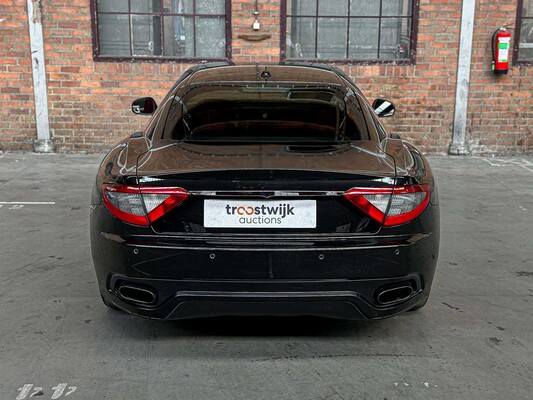 Maserati GranTurismo 4,7 V8 460 PS 2016