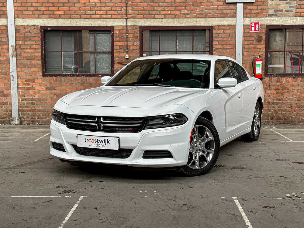 Dodge Charger SE 3.6 V6 292 PS 2016