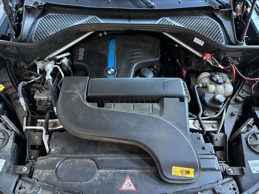 BMW X5 xDrive40e iPerformance High Executive 313 PS 2015 F15 (Original-NL) Plug-in Hybrid, HR-433-V