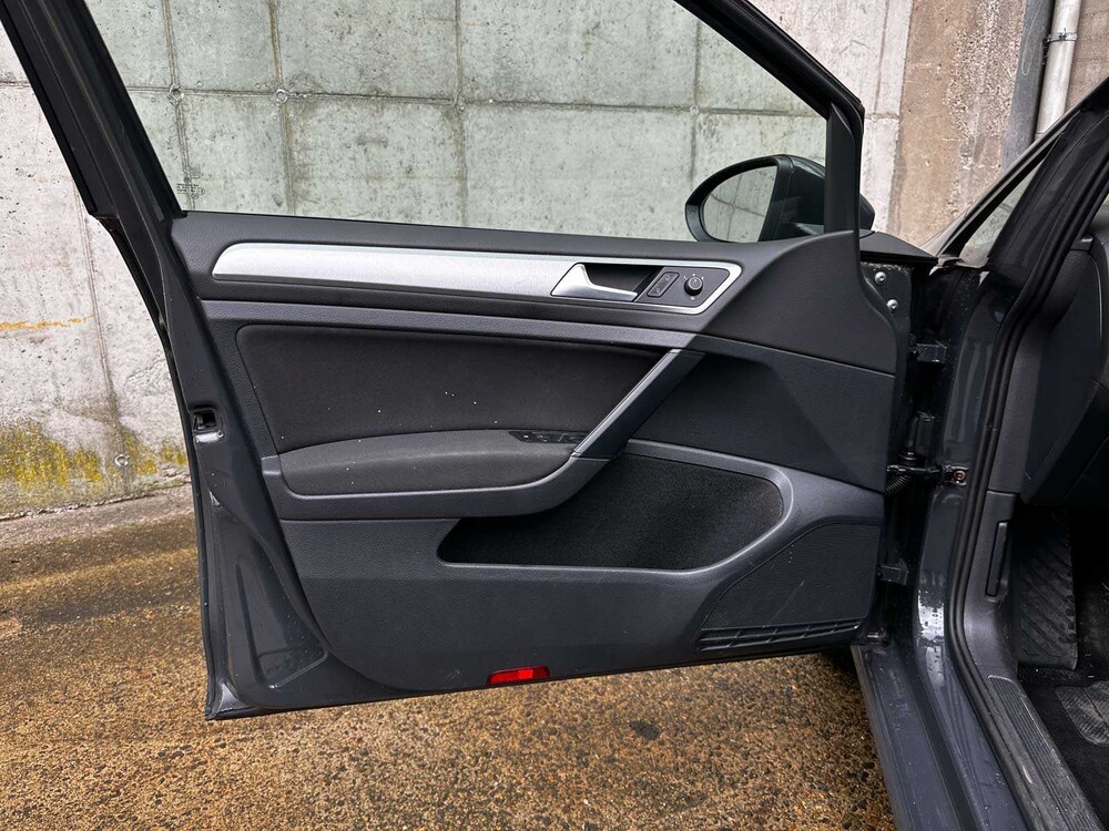 Volkswagen Golf 1.0 TSI Trendline 116pk 2019, HKL-64-J
