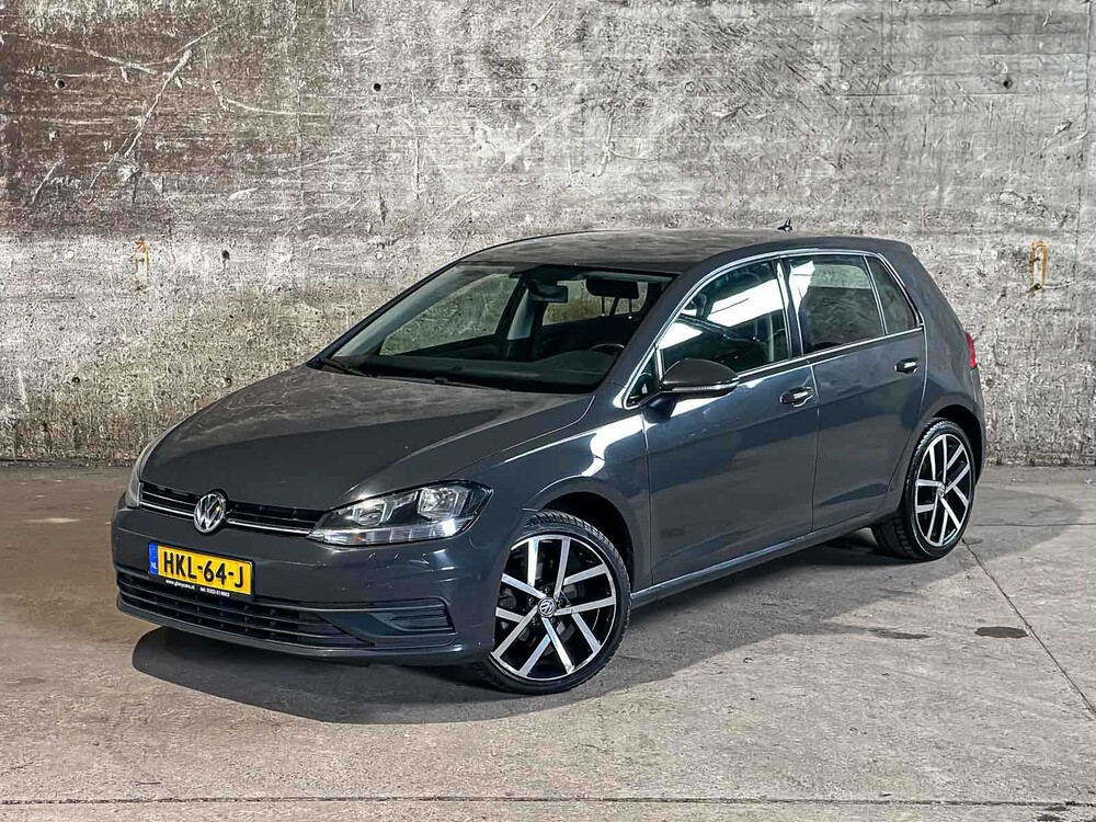 Volkswagen Golf 1.0 TSI Trendline 116 PS 2019, HKL-64-J