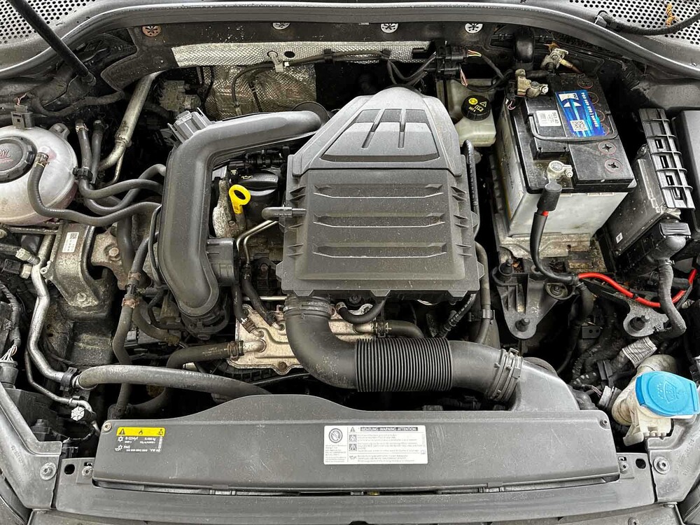 Volkswagen Golf 1.0 TSI Trendline 116pk 2019, HKL-64-J