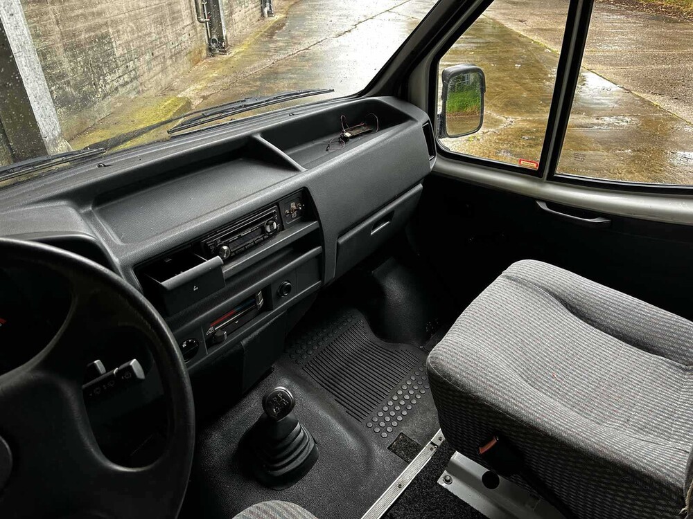 Ford Transit 100D KAMPEERAUTO 69pk 1992 Camper (Origineel-NL), DZ-NN-77