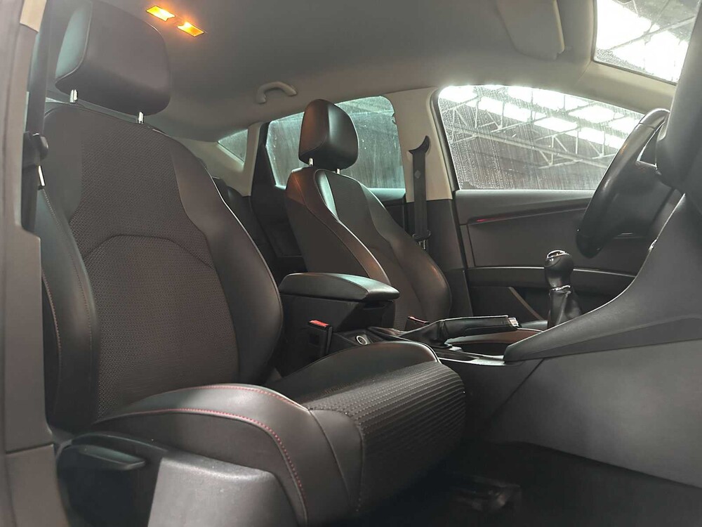 SEAT Leon 1.4 EcoTSI FR Connect 150pk 2016, G-727-KT