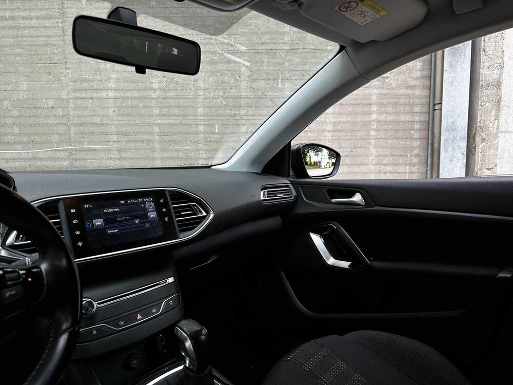 Peugeot 308 1.2 PureTech Active 110pk 2016, KD-319-F