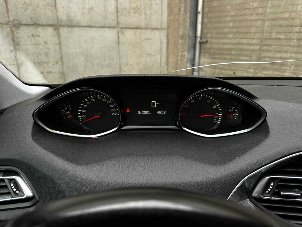Peugeot 308 1.2 PureTech Active 110pk 2016, KD-319-F