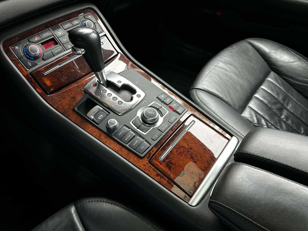 Audi A8 4.2 V8 Quattro Pro Line 349pk 2007 (Origineel-NL), 81-XB-RK