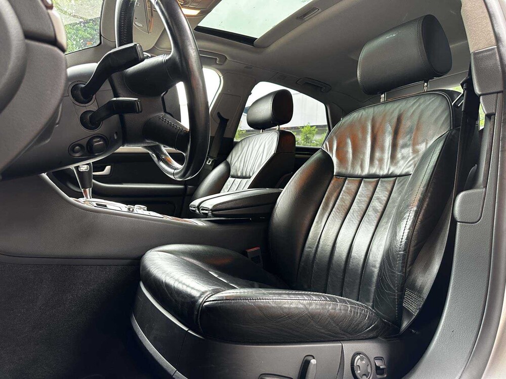 Audi A8 4.2 V8 Quattro Pro Line 349pk 2007 (Origineel-NL), 81-XB-RK