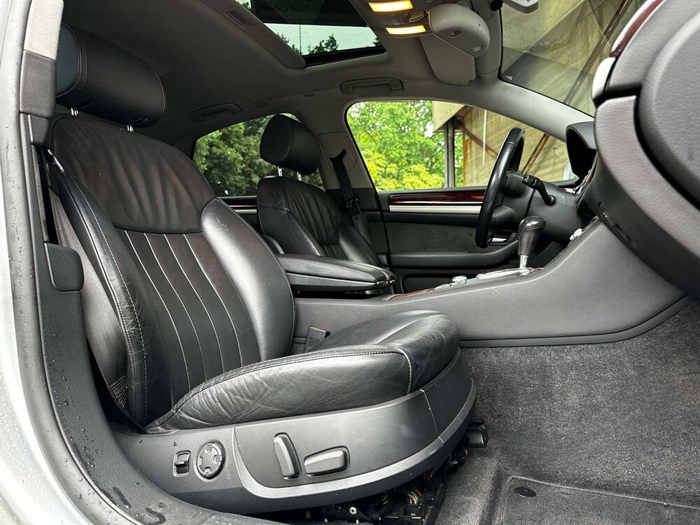 Audi A8 4.2 V8 Quattro Pro Line 349pk 2007 (Origineel-NL), 81-XB-RK