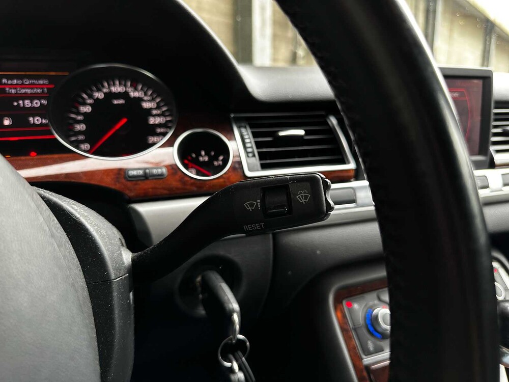 Audi A8 4.2 V8 Quattro Pro Line 349pk 2007 (Origineel-NL), 81-XB-RK