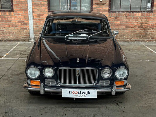 Jaguar XJ 5.3 V12 de Luxe 313 PS 1973, 94-YA-92