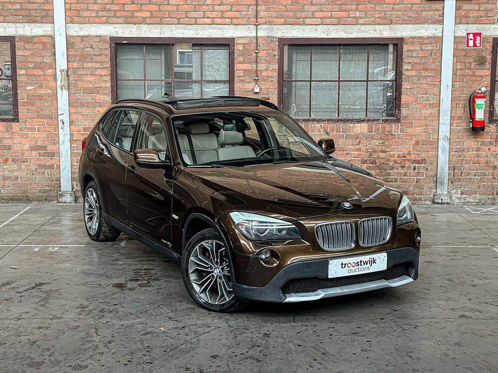 BMW X1 xDrive28i Executive 258pk 2009, 51-NVZ-9