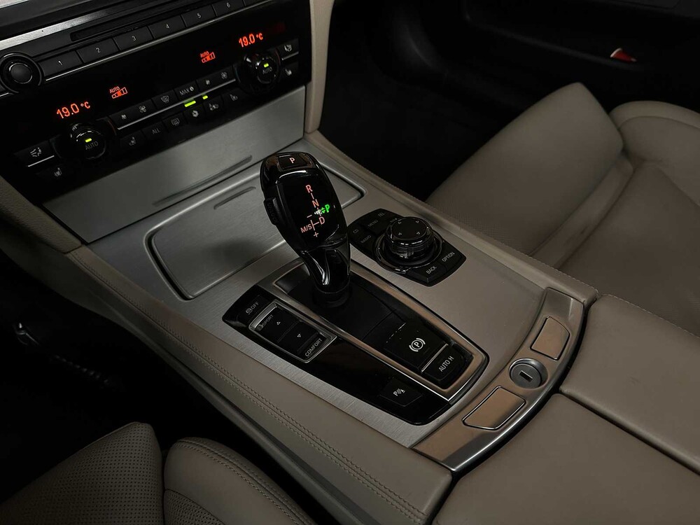 BMW 750i ActiveHybrid 4.4 V8 407pk 2010 7-serie, 02-PGJ-7 Youngtimer
