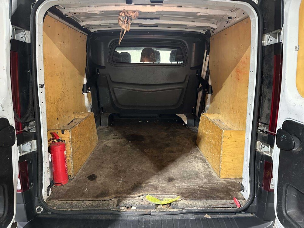 Renault Trafic 2.0 dCi 145 T29 L2H1 Double Cab 