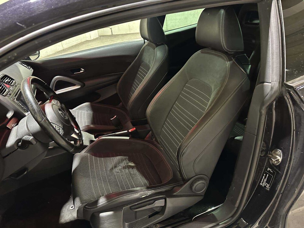 Volkswagen Scirocco 1,4 TSI Highline 122 PS 2009, J-351-JG