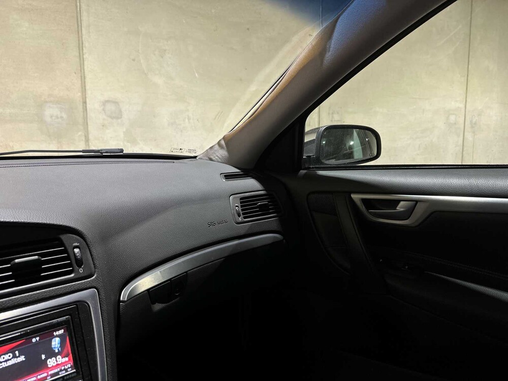 Volvo S60 2.4D Kinetic 125 PS 2005 (Original-NL), 08-RT-RG