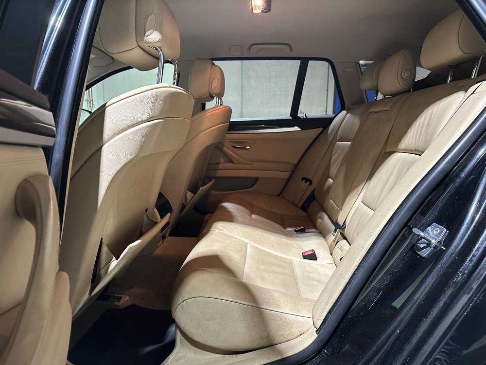 BMW 523i Touring High Executive 204 PS 2010 5er F11, L-790-VL