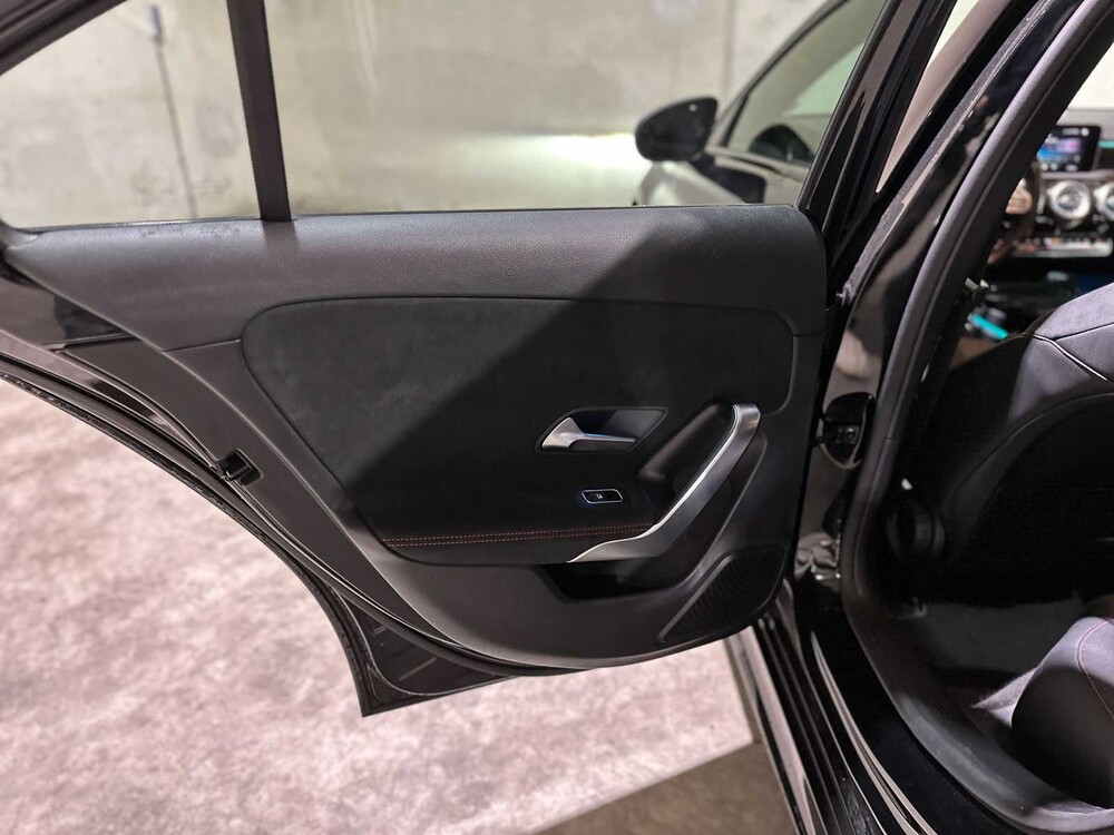 Mercedes-Benz  A200 Business Solution AMG A-klasse 161pk 2020, J-049-DZ